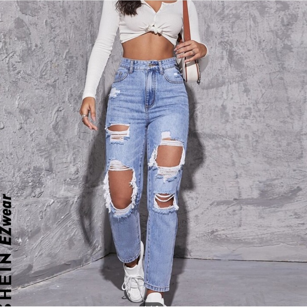 High Waisted Distressed Jeans